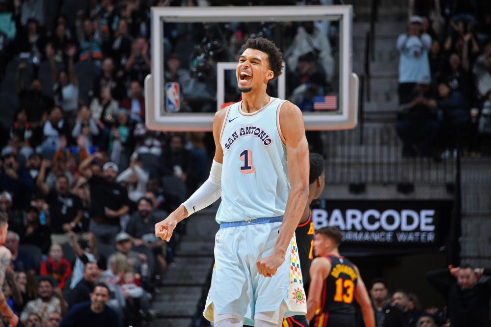 而这背后 而这背后